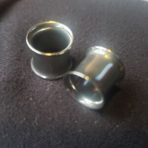 Stainless Steel Men's Tunnel Plugs